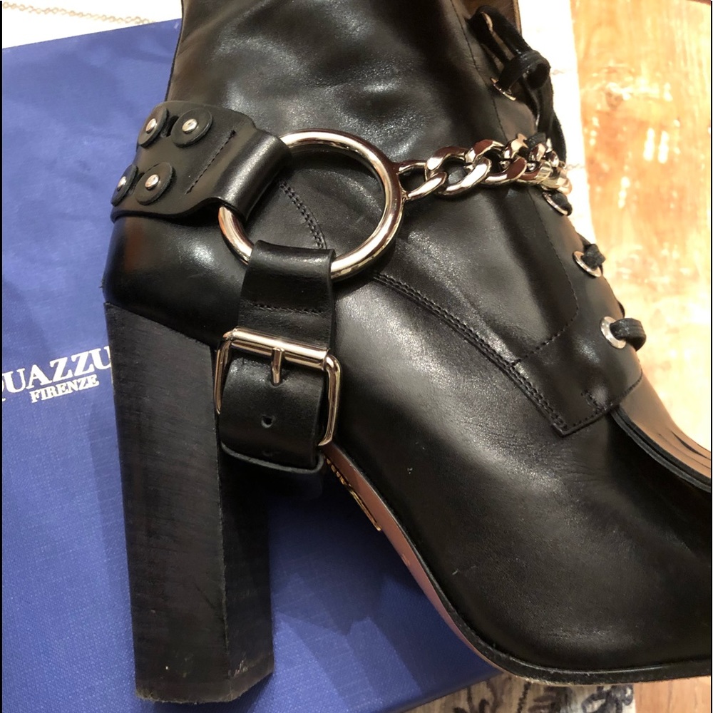 Shoes - Picture 8 of 8